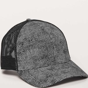 Lululemon | commission hat